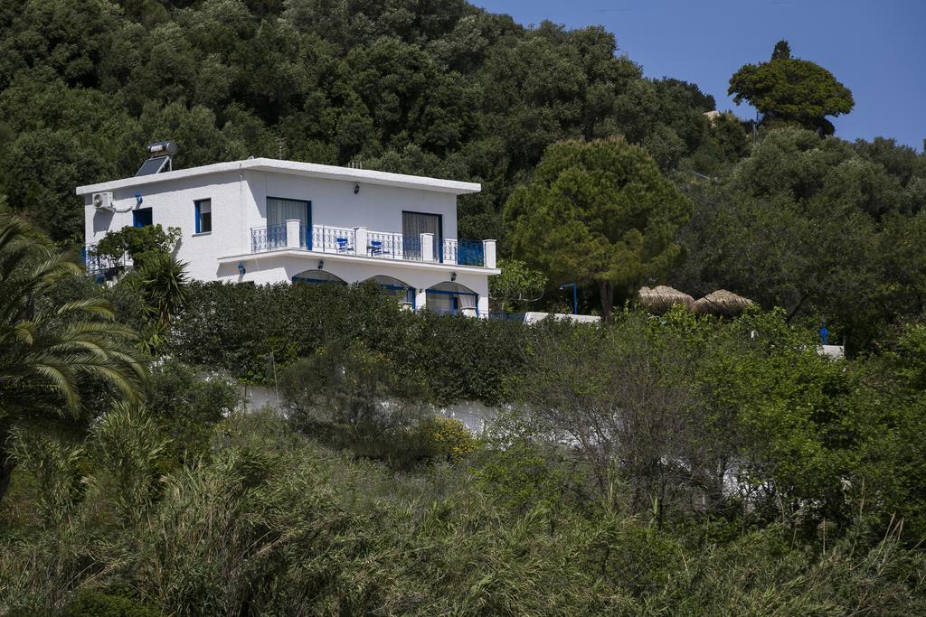 Villa Afrodite Mousata Exteriör bild
